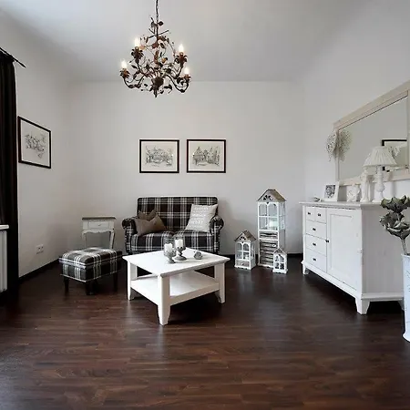 Szálloda Hotel-restaurant Brathahnchenfarm Steinau an der Straße