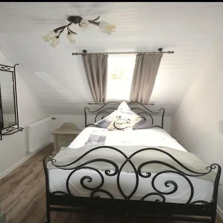 Hotel-restaurant Brathahnchenfarm *