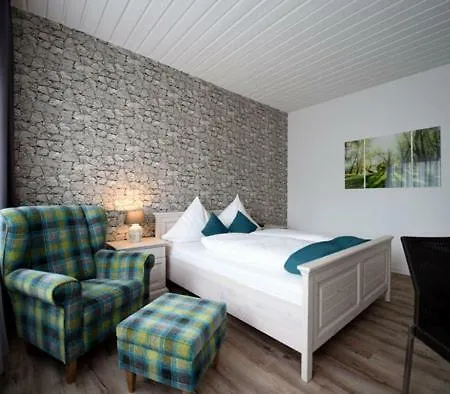 Hotel-restaurant Brathahnchenfarm ホテル