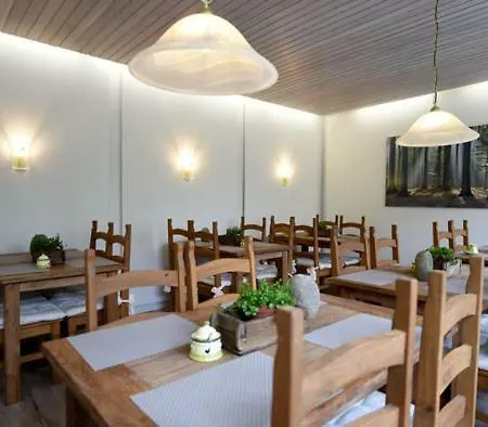 Hotel-restaurant Brathahnchenfarm Steinau an der Straße