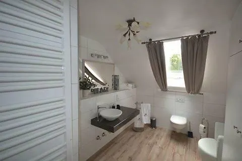 Szálloda Hotel-restaurant Brathahnchenfarm *