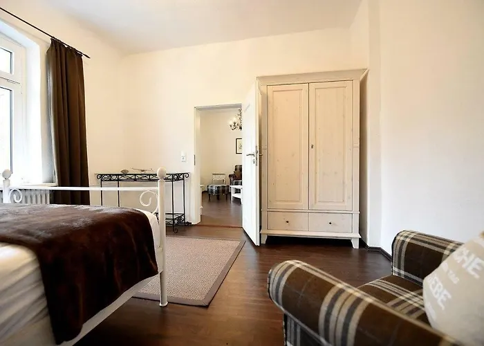 Hotel-restaurant Brathahnchenfarm Szálloda *