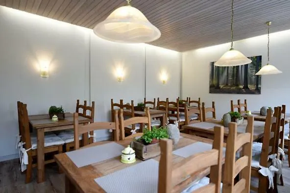 Hotel-restaurant Brathahnchenfarm Steinau an der Straße