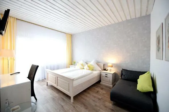 Hotel-restaurant Brathahnchenfarm *