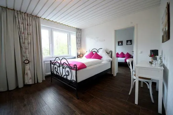 Hotel-restaurant Brathahnchenfarm Steinau an der Straße