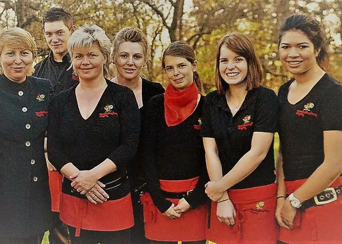 Hotel-restaurant Brathahnchenfarm Szálloda